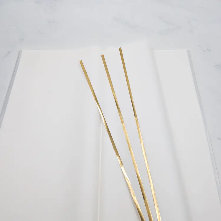 P-HXQ001GD 011 111 white 3.png