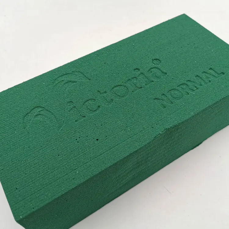 Gąbka florystyczna mokra Victoria Normal_zblizenie.jpg